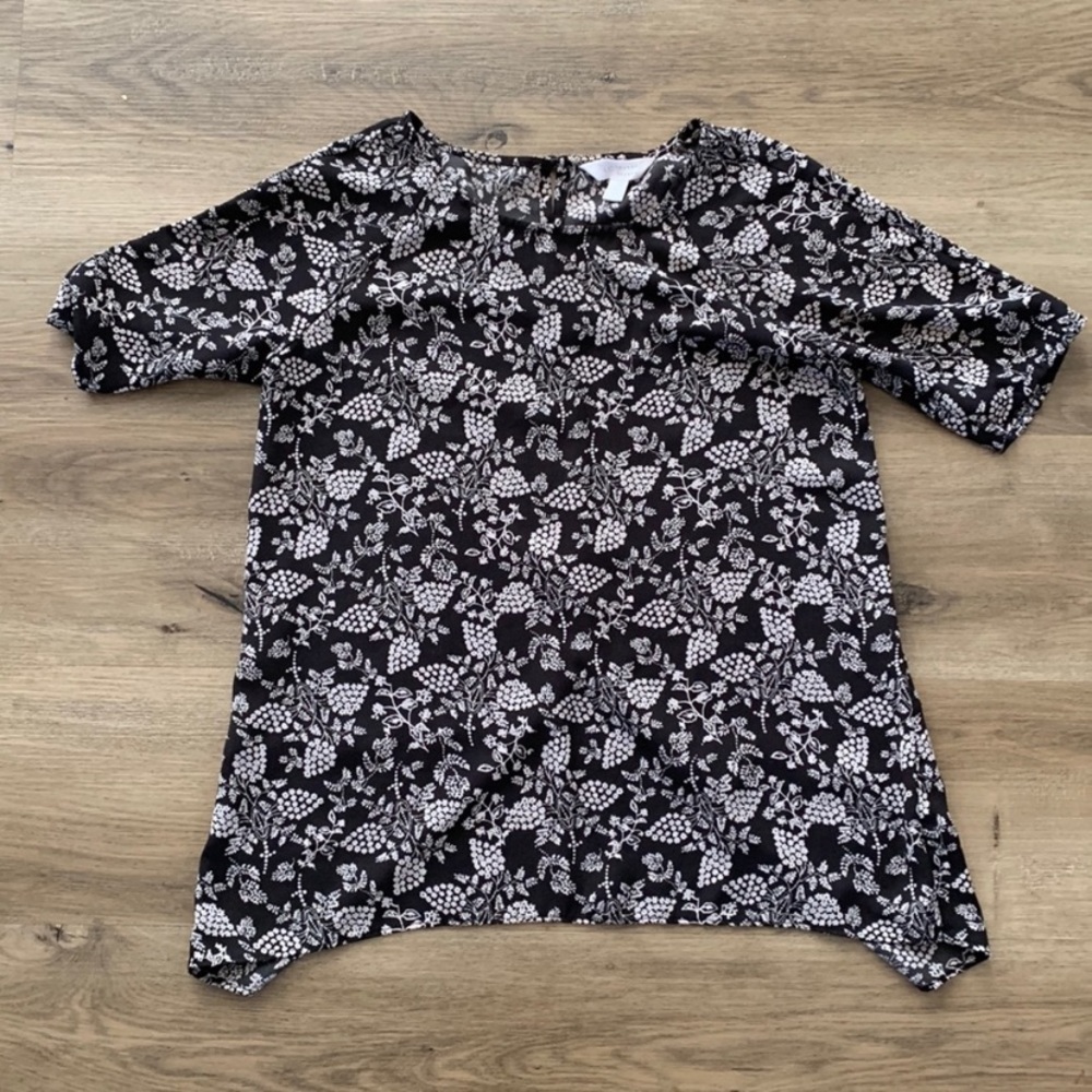 LC Lauren Conrad Floral Short Sleeve Blouse
